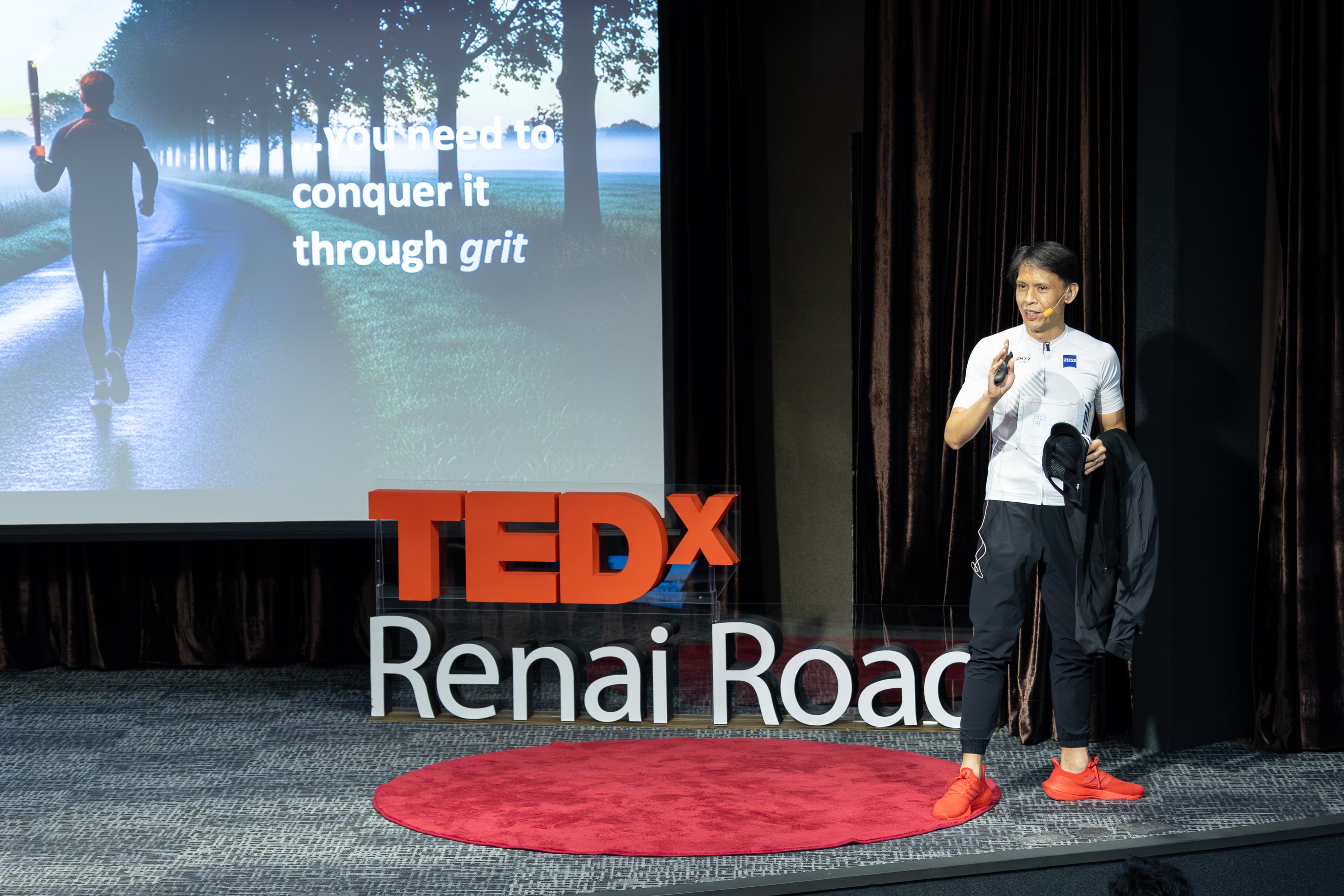從一粒沙子看見一個世界,章平達,Peng Tat Cheong,ZEISS Taiwan,TEDxRenaiRoad